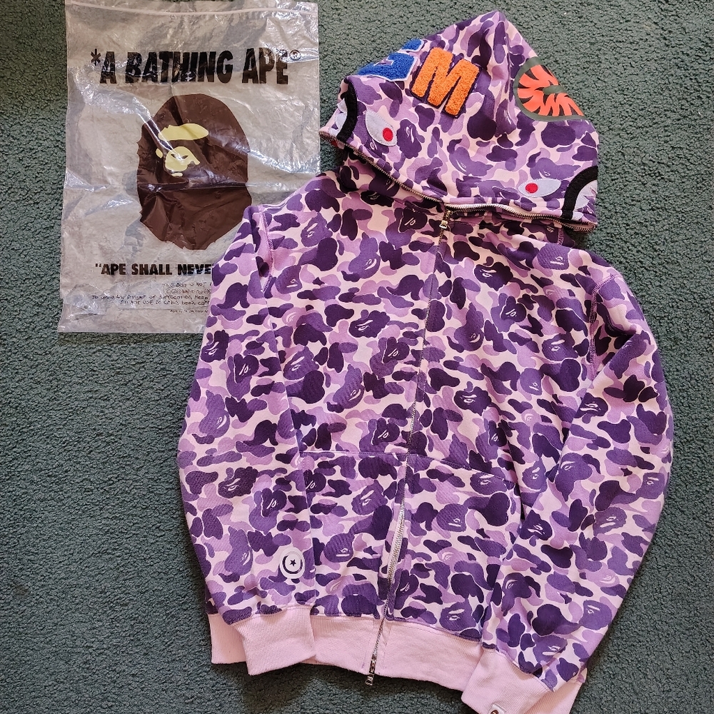 Bape Hoodie Size L